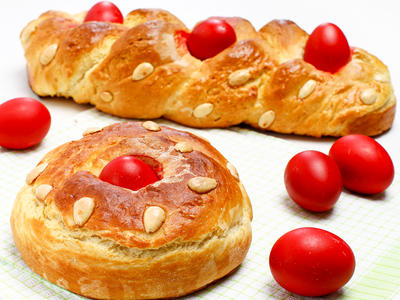 Greek Tsoureki (Easter Bread)