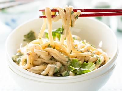 Cold and Spicy Udon Noodles