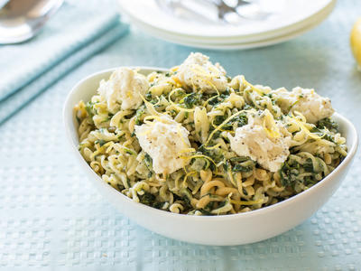Fusilli (or Rotini) with Ricotta and Spinach