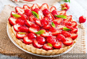 Strawberry and Cream Cheese Tart with Strawberry Jam Glaze recipe