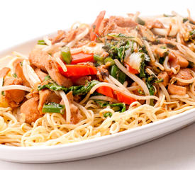 Lisa's Chicken Chow Mein