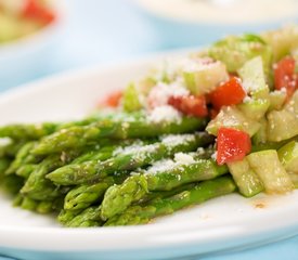 Esparragos Con Tomatillos (Asparagus with Tomatillos)