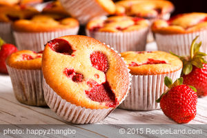 Strawberry Yoghurt Muffins