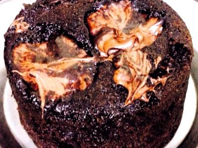 Eggless Chocolate Cake with Molten Choclate Fillings
