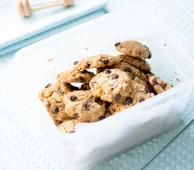 Oatmeal Walnut Chocolate Chip Cookies