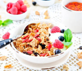 Granola with Fresh Fruit