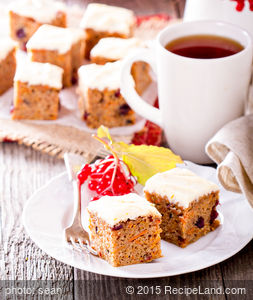 Applesauce Carrot Cake