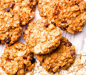 Chewy Oatmeal Cookies