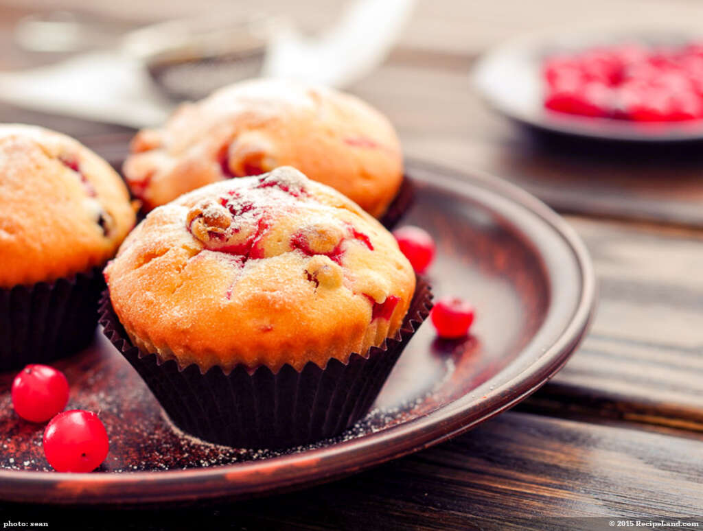 Easy Yummy Cranberry Muffins recipe