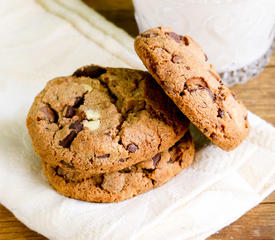 Easy and Yummy Chocolate Chip Cookies