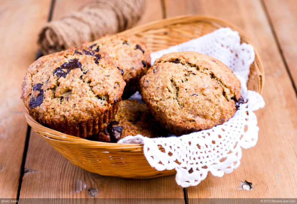 100% Whole Wheat Chocolate Chip Nut Muffins recipe