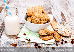 Cardamom Oatmeal Raisin Cookies recipe