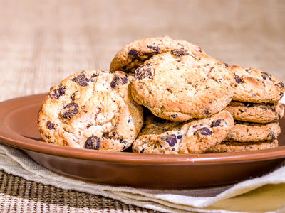 Commercial-Style Oatmeal, Chocolate Chip, Raisin Cookies