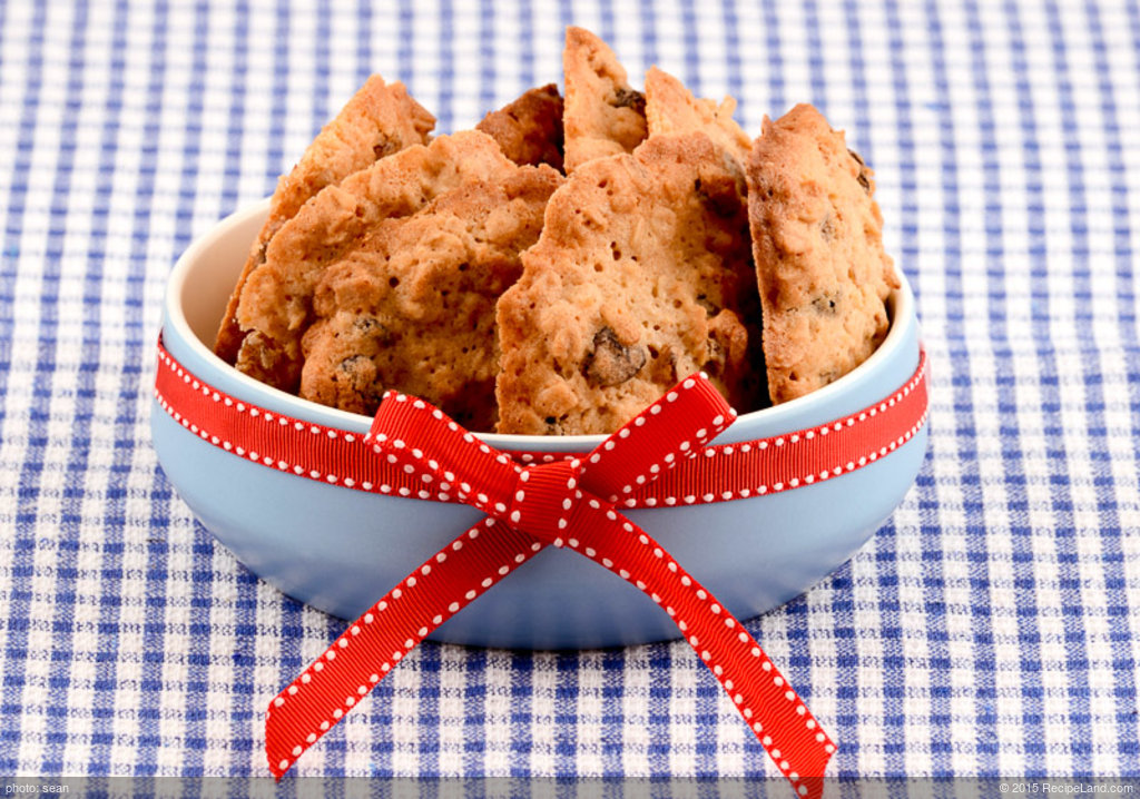 Fat Free Whole Wheat Oatmeal Raisin Cookies