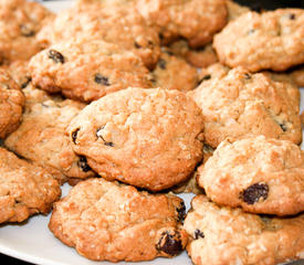 Egg White Oatmeal-Raisin Cookies