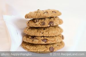 Chocolate Chip Oatmeal Cookies