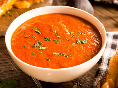 Refreshing Tomato and Basil Soup