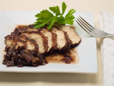 Blueberry Balsamic Chicken with Shallots