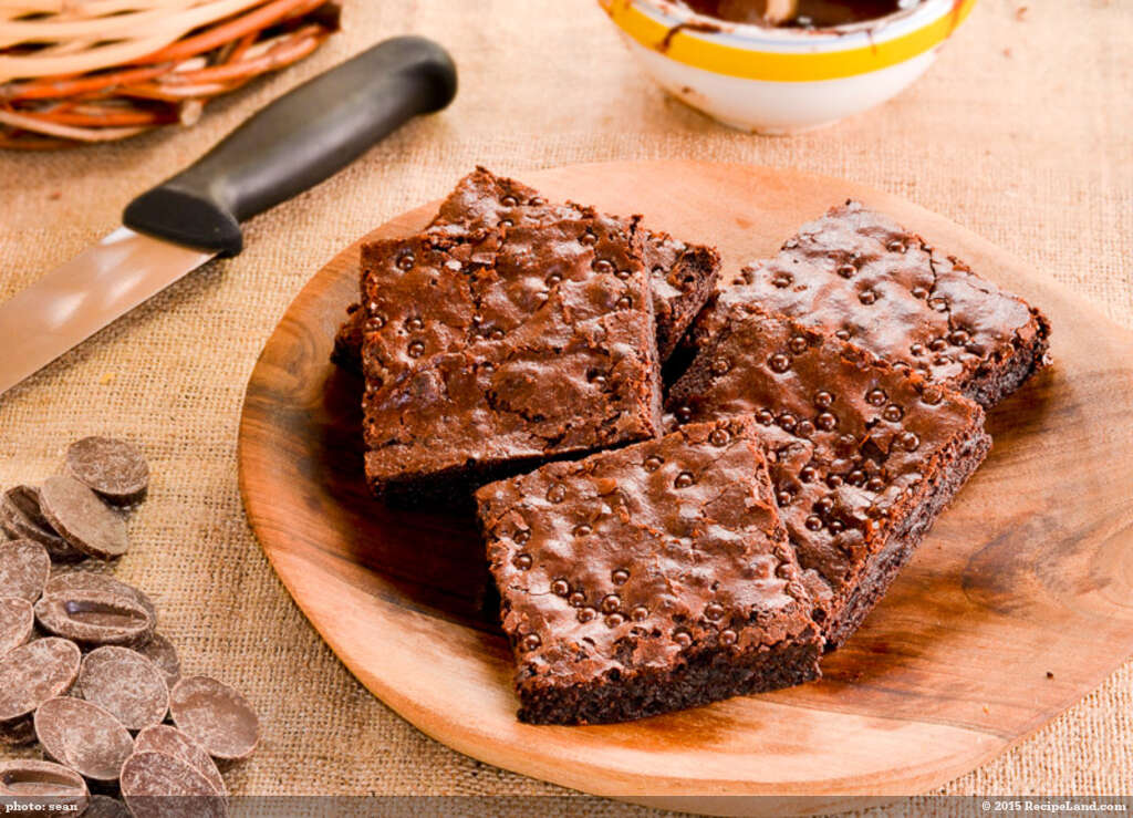 Brazilian Brownies (Pedacinhos De Chocolate) recipe