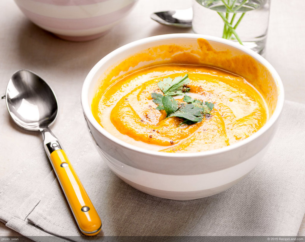 Curried Pumpkin-Apple Soup