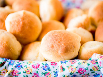 Sunday Dinner Rolls