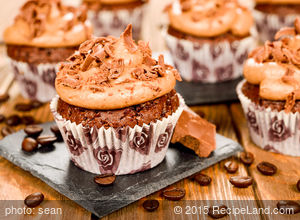 Chocolate Mayonnaise Cupcakes