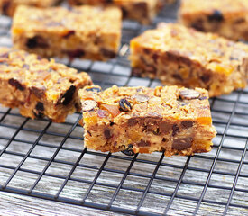 Apricot-Walnut Cereal Bars