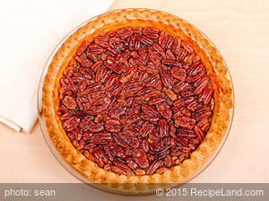 Super Maple Pecan Pie
