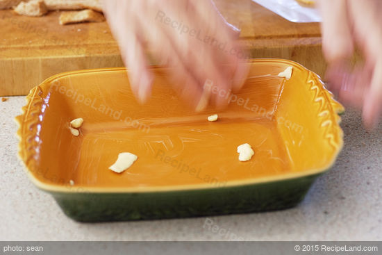 Buttered (greased) casserole dish