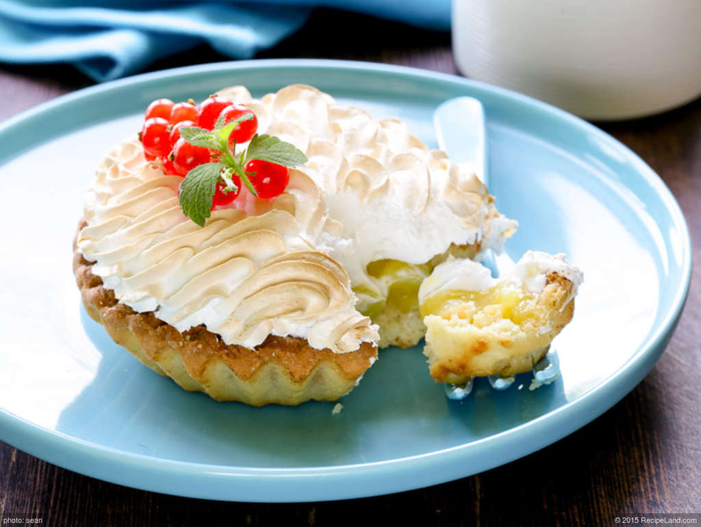 Almond Tart with Lemon Curd recipe