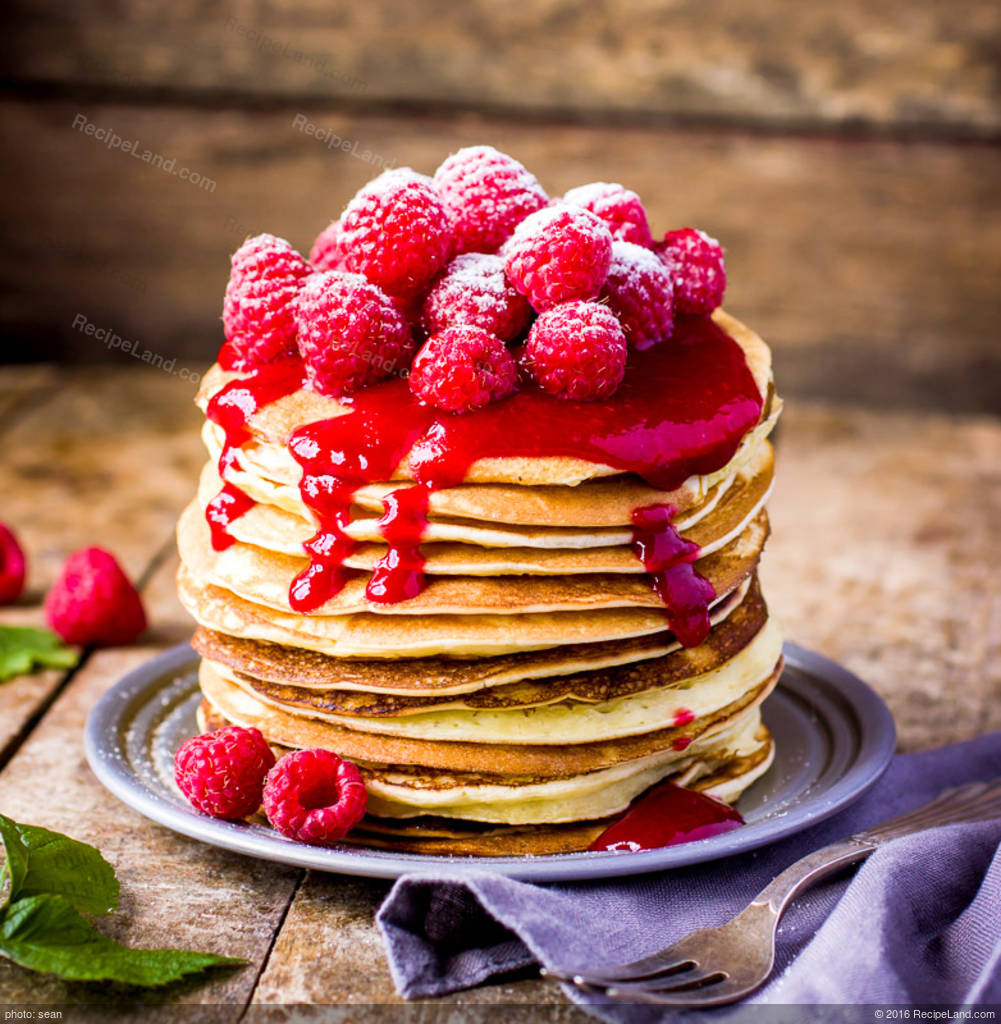 Country Style Buttermilk Pancakes with Berry Sauce Recipe