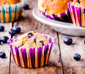 Blueberry Muffins with Nutmeg Topping