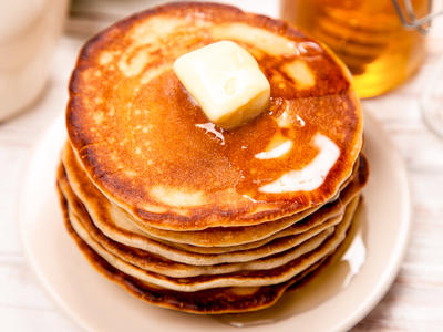 Vanilla Buttermilk Whole Wheat Pancakes