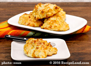 Cheesy Cheddar Biscuits