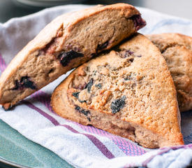 Whole Wheat Blackberry Ricotta Scones