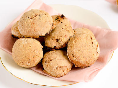 Gruyère Whole Wheat Biscuits with Herbs