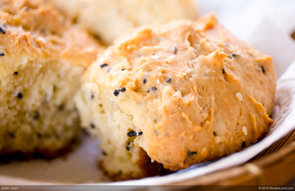 Daddy's Sour Cream Biscuits