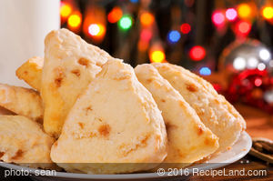 Apricot Ginger Scones