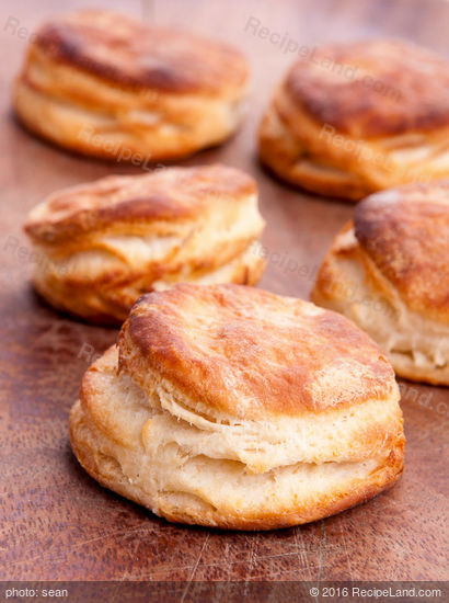 Fluffy Baking Powder Biscuits Recipe