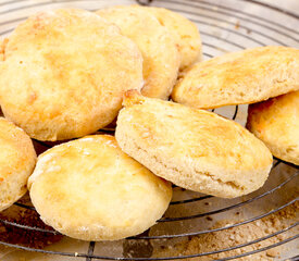 Grandma's Best Buttermilk Biscuits