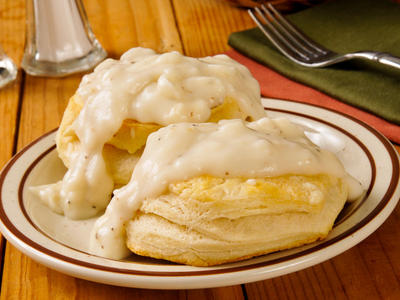 Buttermilk Biscuits with Country Milk Gravy