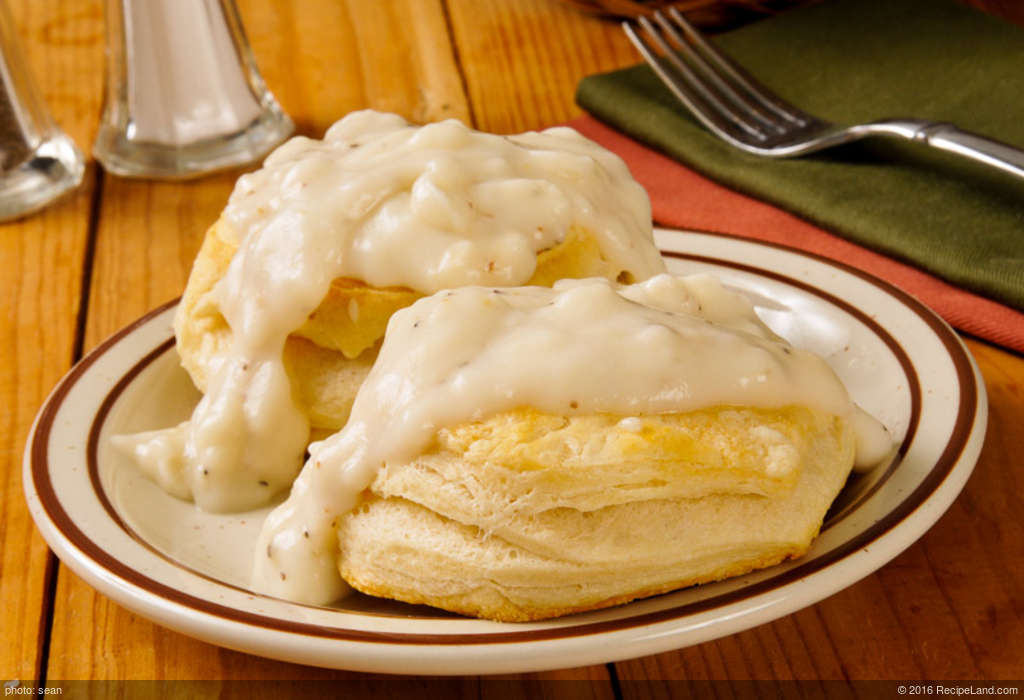 Buttermilk Biscuits with Country Milk Gravy recipe