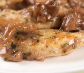 Sauteed Strips of Chicken with Chanterelle Mushrooms