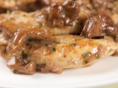 Sauteed Strips of Chicken with Chanterelle Mushrooms