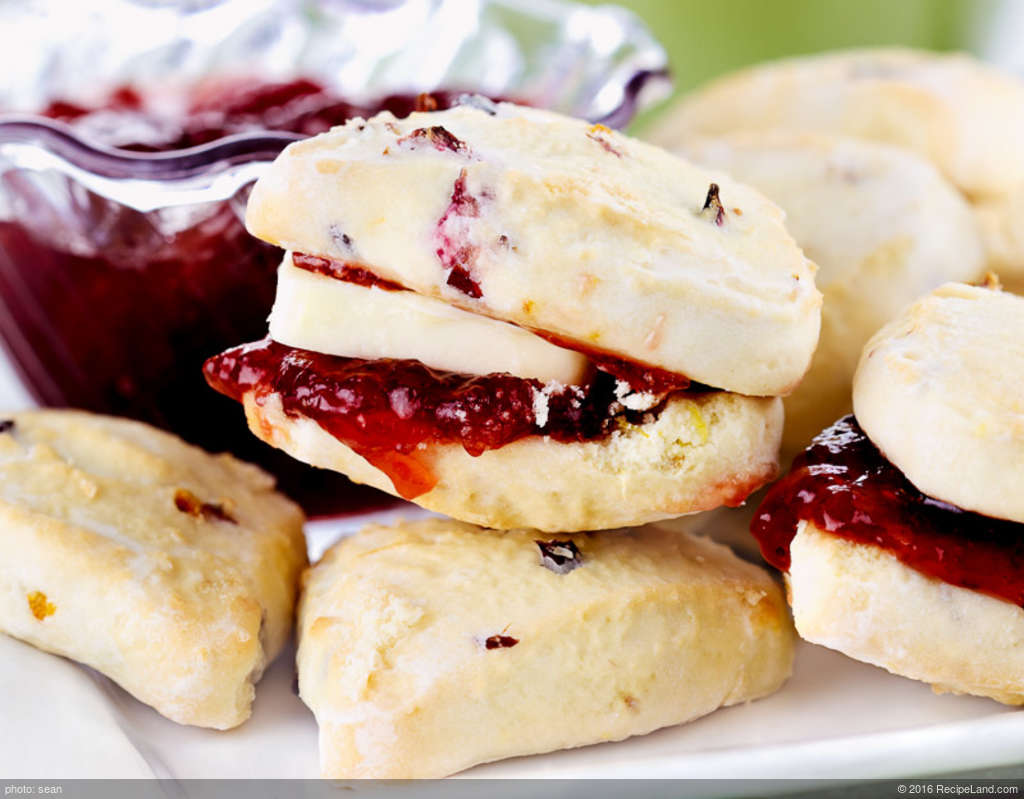 Almond Shortbread Biscuits recipe