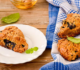 Brown Sugar Berry Scones