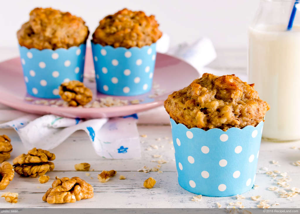 Alice's Banana Nut Oatmeal Muffins recipe