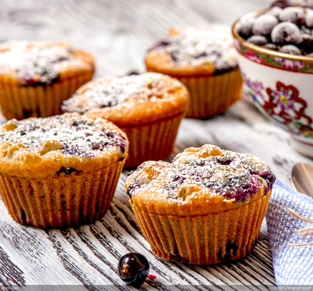Scrumpdilly Berry Muffins recipe