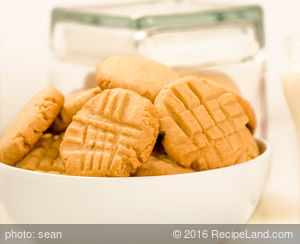 Ann's Peanut Butter Cookies