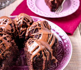 Cocoa Bundt Cake with Chocolate Glaze